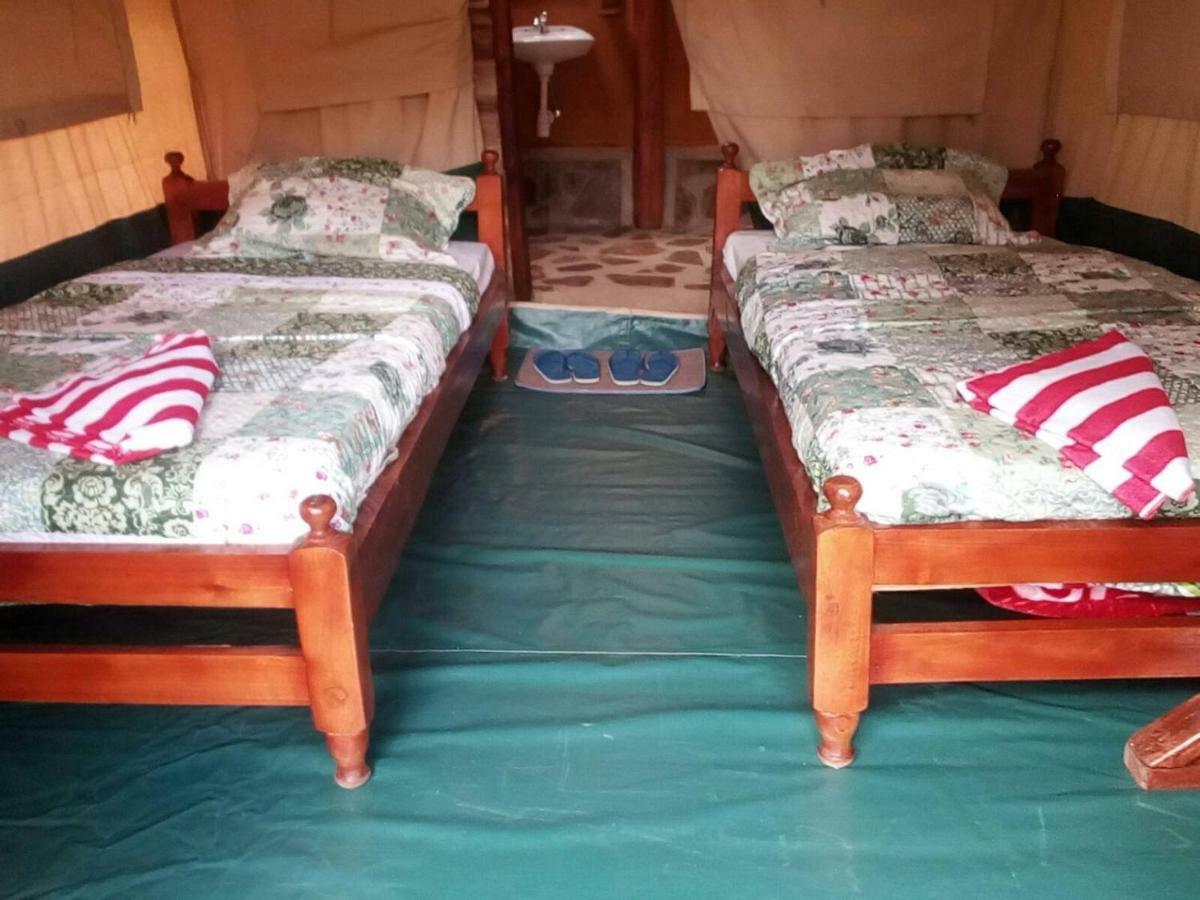 Ruhija Community Rest Camp Bed and Breakfast Kabale Eksteriør billede