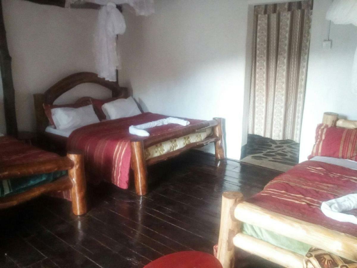 Ruhija Community Rest Camp Bed and Breakfast Kabale Eksteriør billede